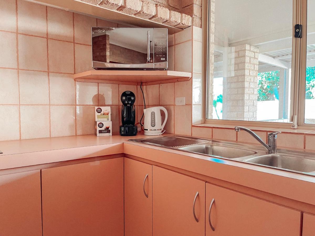 Carnarvon 3Br & 2Ba Holiday House Εξωτερικό φωτογραφία